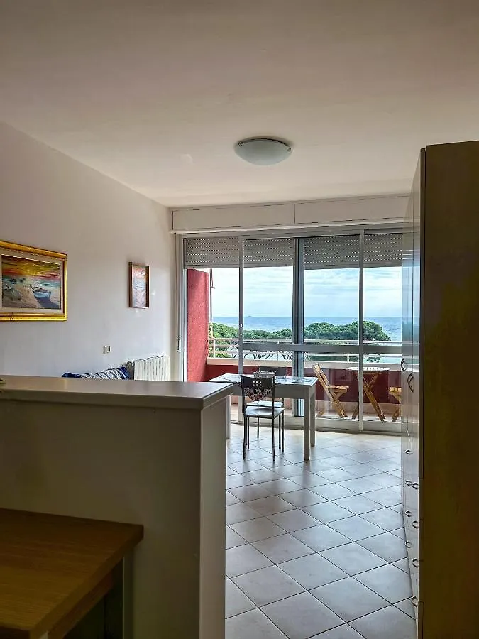 Casa Pinolo Monolocale Vista Mare Apartment Follonica Italy